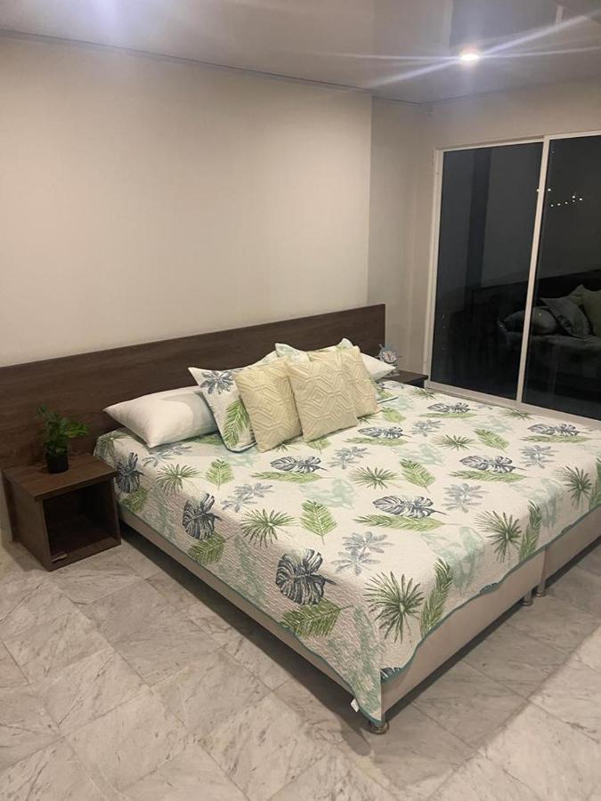 Apartamentos Con Playa Privada Y Vista Al Mar San Andres  Exterior photo
