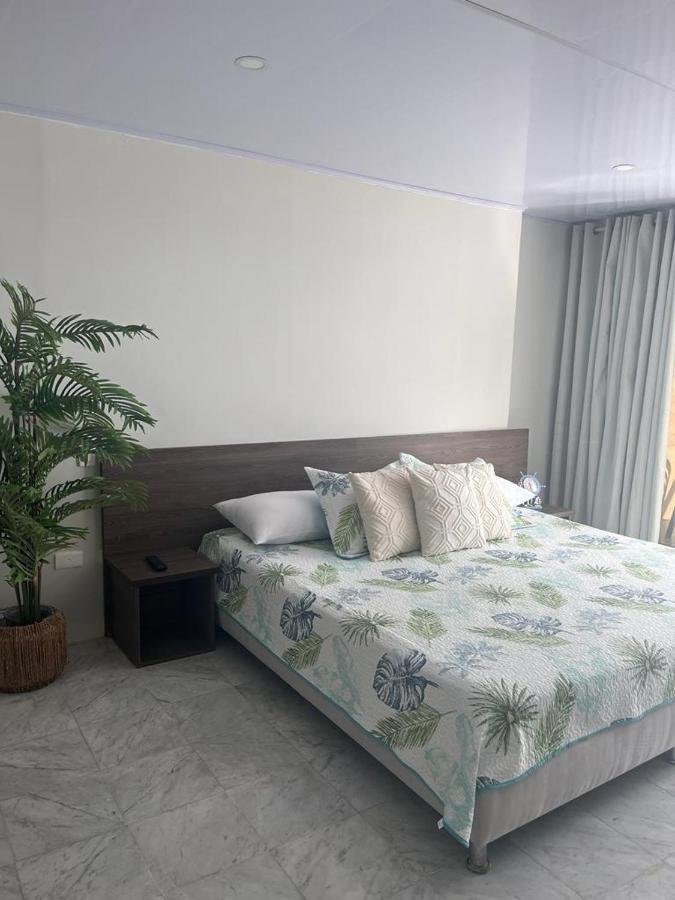 Apartamentos Con Playa Privada Y Vista Al Mar San Andres  Exterior photo